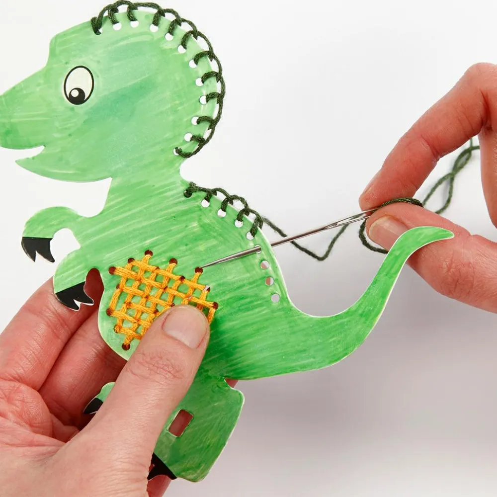 Finmotorik|Dinosaur Legetøj<Creativ Company Broderisæt karton - Dinosaur