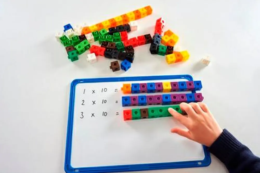 Vis Alle Varer (Særlige Behov)|Finmotorik< Cubes 2 cm – 100 stk.