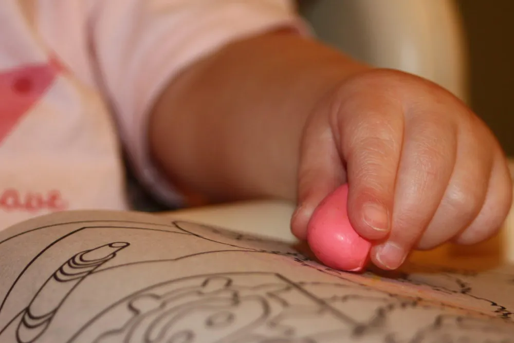 Vis Alle Varer (Særlige Behov)|Finmotorik< Farvekridt - Crayon Rocks 16 stk i stofpose