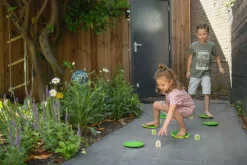 Sportslegetøj & Gøgl|Balanceleg<BS Toys Find frøerne i åkandedammen