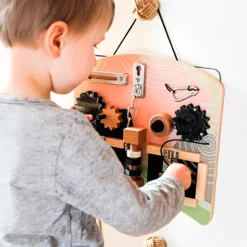 Finmotorik|Trælegetøj<small foot Finmotoriktavle - Låse & gear