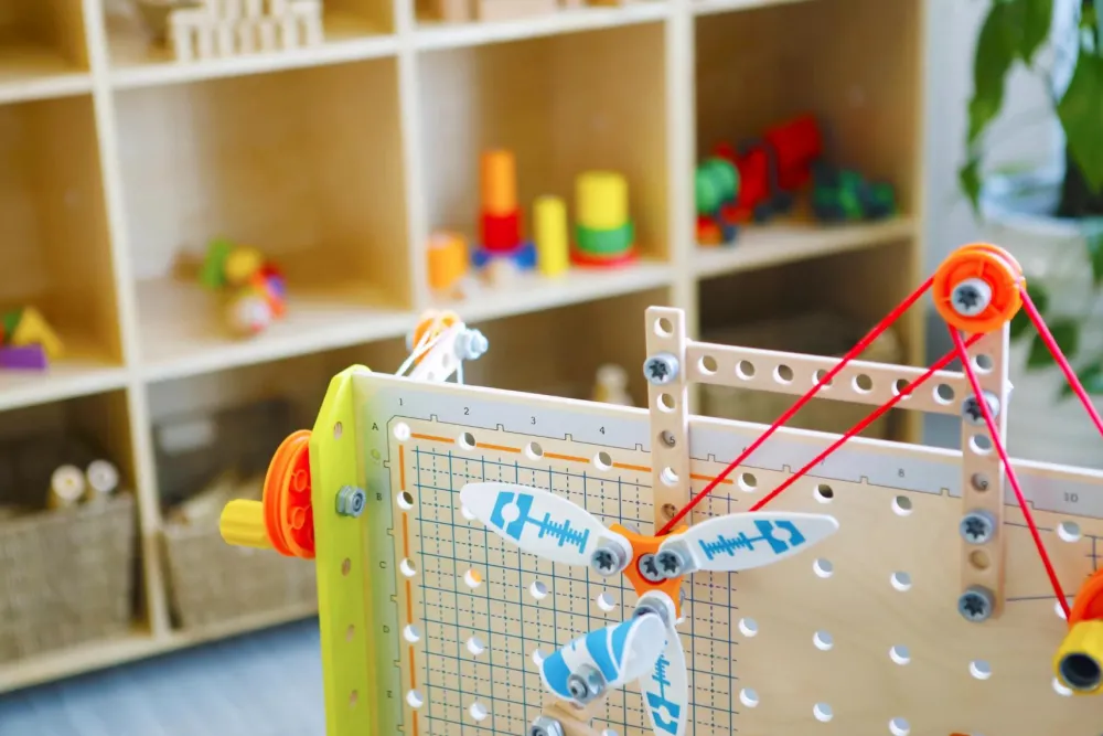 Stem Læringslegetøj|Eksperimenter<Beleduc Junior Opfinder - Værktøjsbænk (Institutionsegnet)