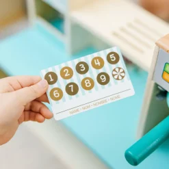 Legekøkken & Legemad<Melissa & Doug Kaffebar i træ, 35 dele