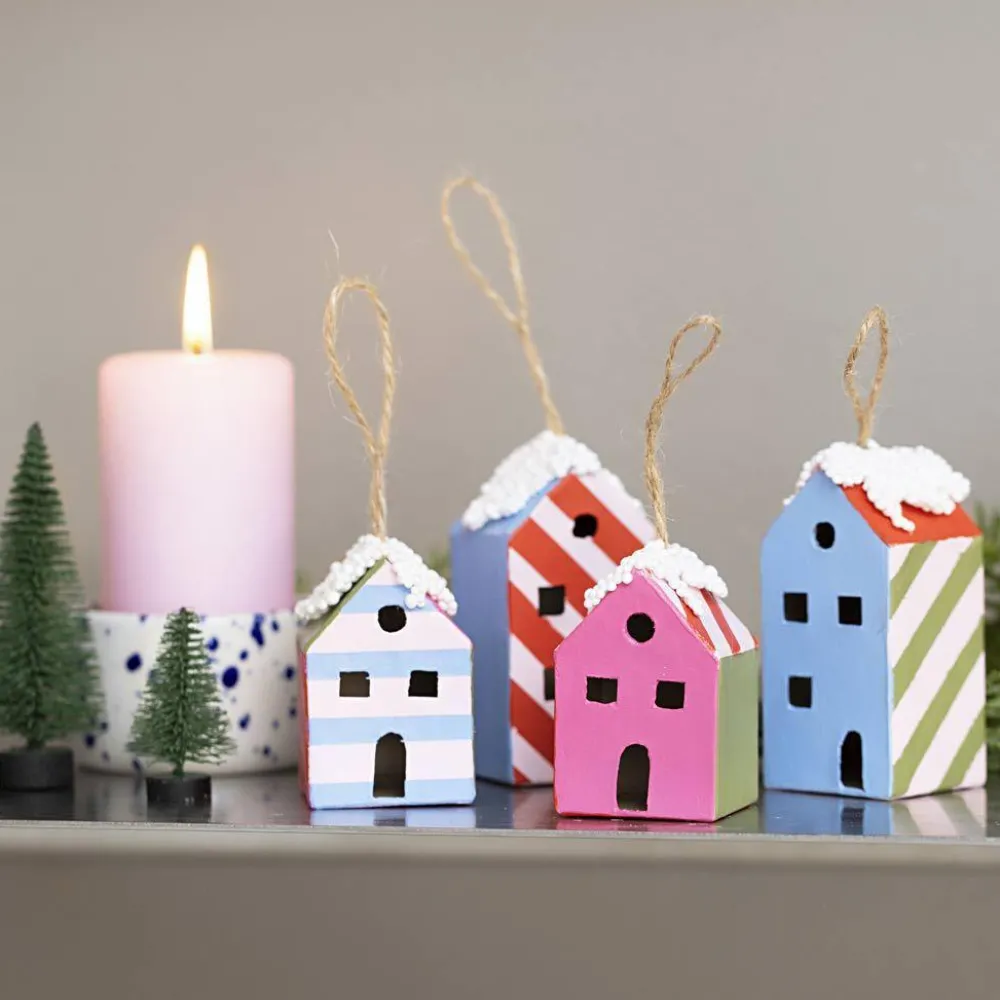 Jul<Creativ Company Lav juleophæng med julehuse, 4 stk