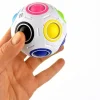 Spil< Magic ball - Find og flyt farven, Ø 7 cm