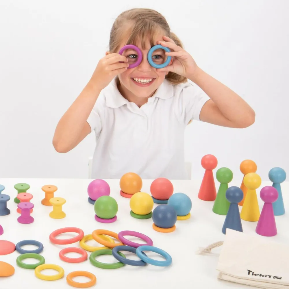 Trælegetøj|Montessori<tickit® Montessori regnbue sæt, 84 dele
