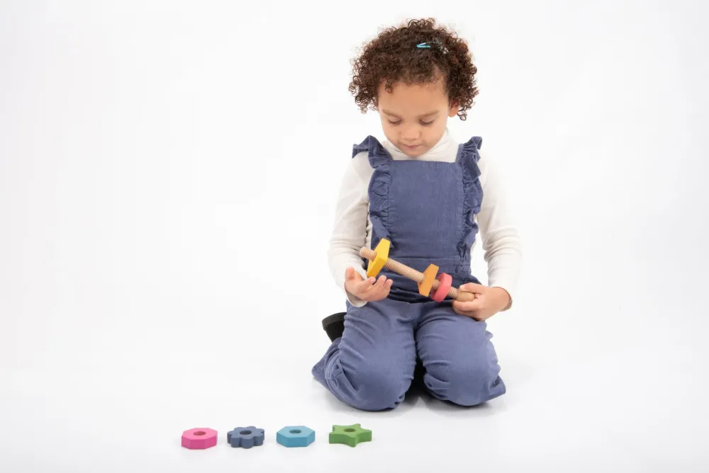 Trælegetøj|Montessori<tickit® Skruedims - Form og farve