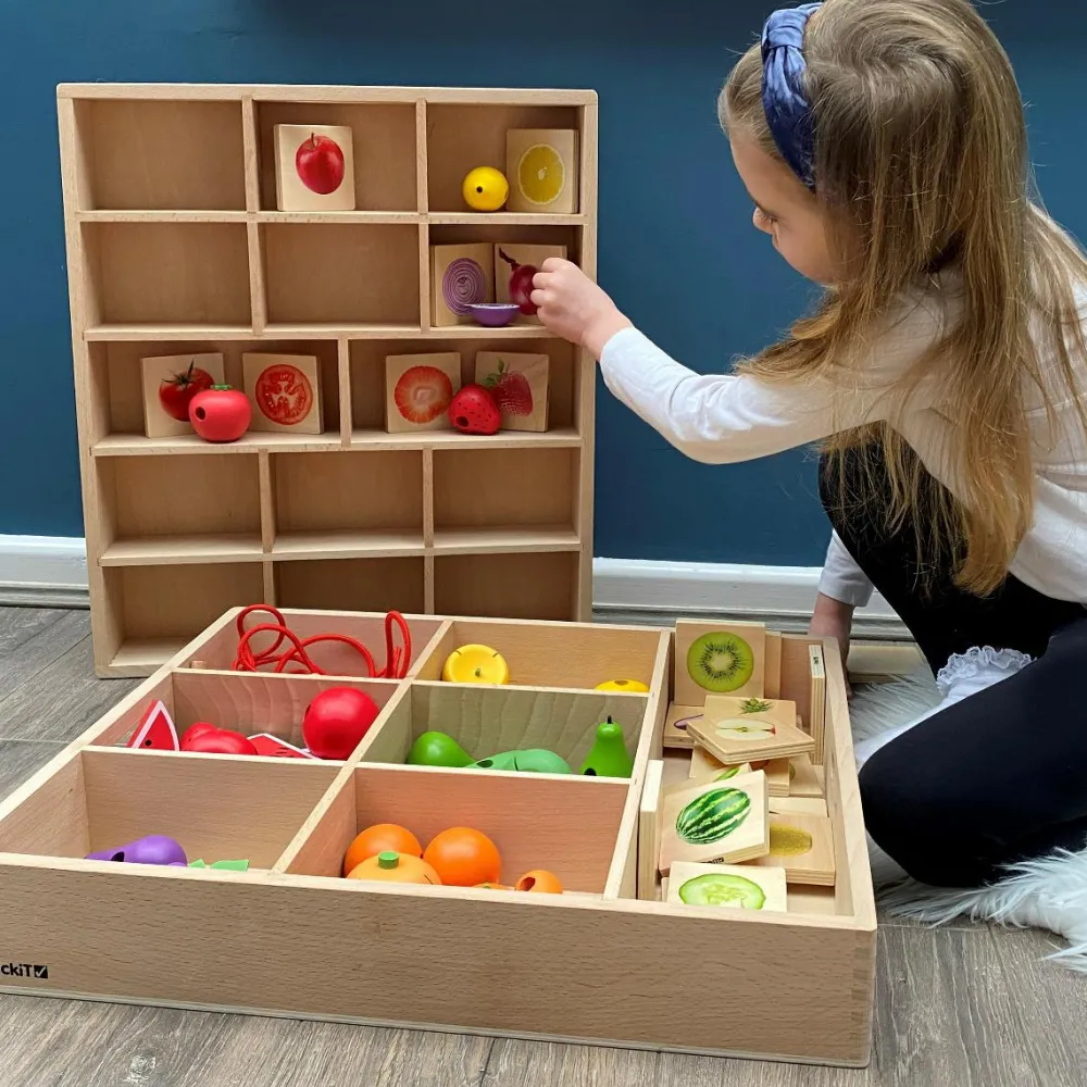 Trælegetøj|Montessori<tickit® Sorteringsbakke af træ, 7 rum