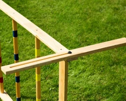 Udeleg< Stigegolf af gummitræ