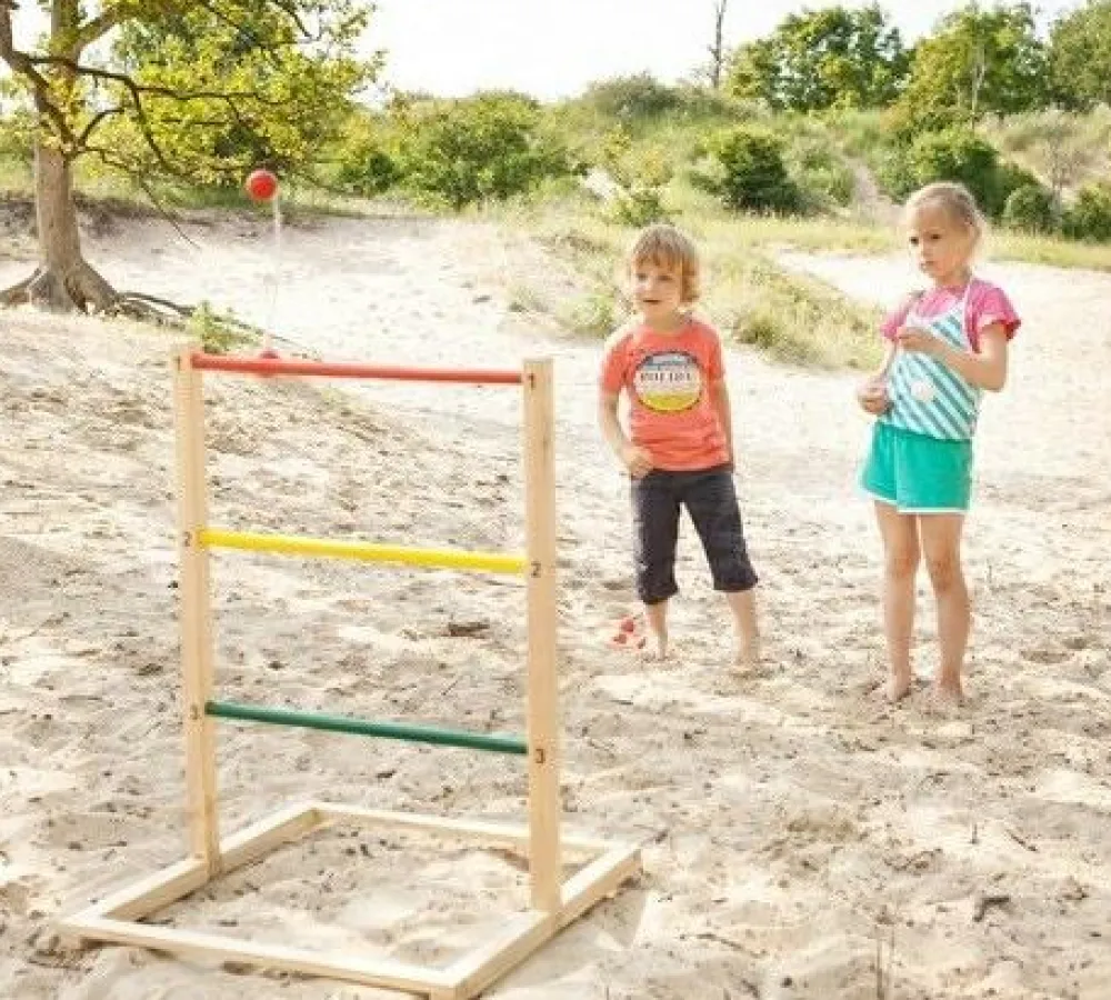 Udeleg|Strand- & Sandlegetøj<BS Toys Stigegolf af træ