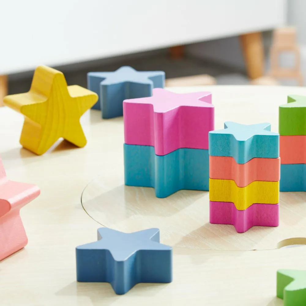 Trælegetøj|Montessori<tickit® Stjerner af træ - Regnbue, 21 stk